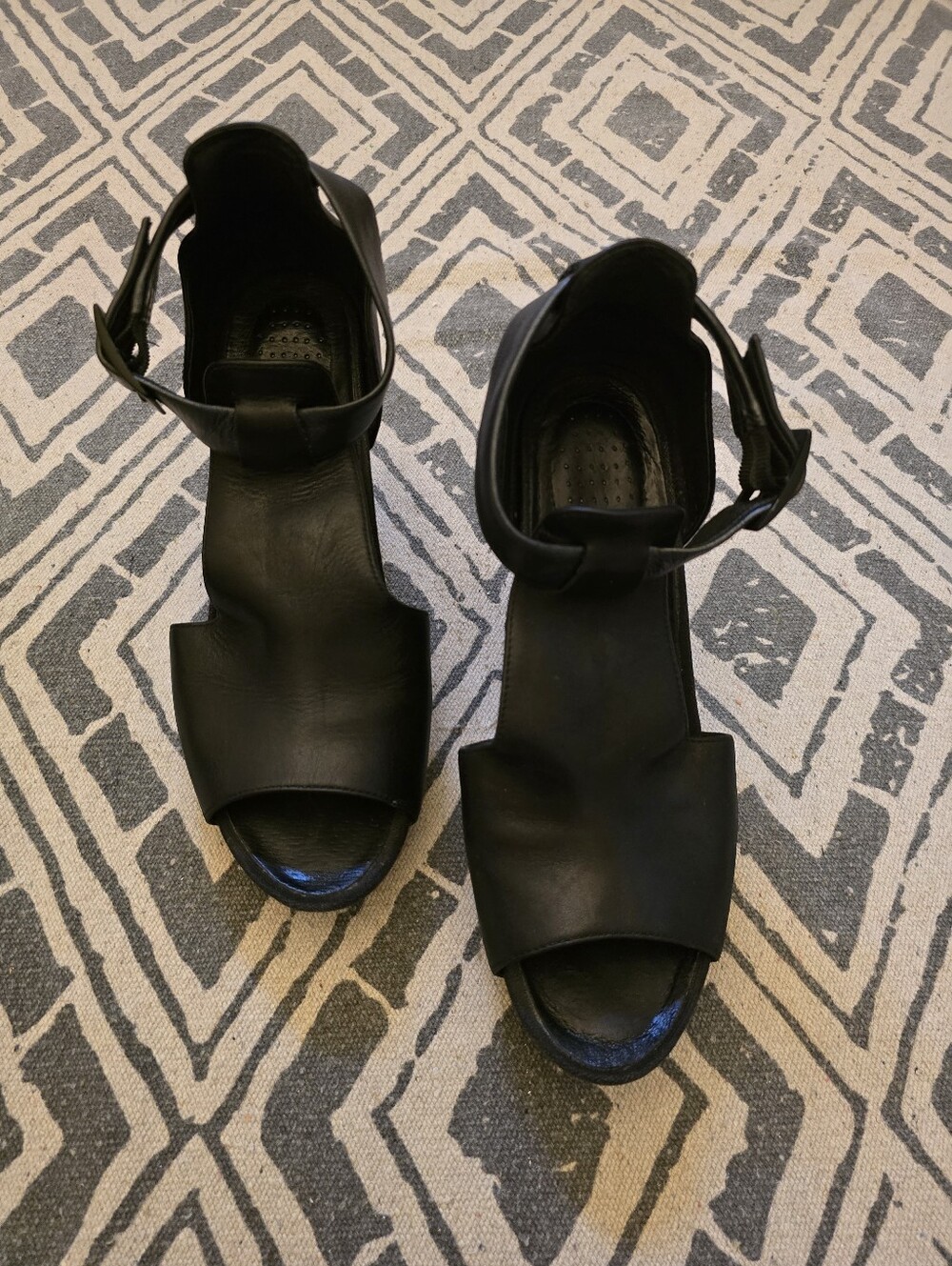 Tsubo Black Leather Open-Toe Wedge Heels, Adjustable Ankle Strap, 3.5 Inch Heel